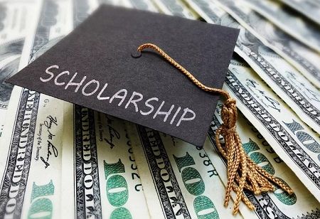 Over 100 Pakistani Students Receive Prestigious Fulbright Scholarships