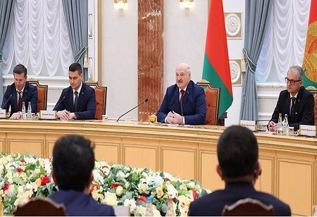 Lukashenko Endorses Belarus-China Fundamental Research Center Initiative