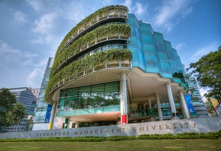 SMU Achieves Top Spot in Asia for QS Masters in Finance Rankings 2025