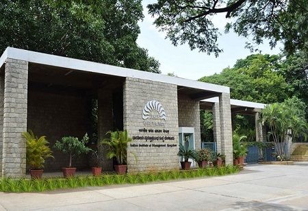 IIM Bangalore Tops India in QS Executive MBA Rankings 2025, Ranks 10th in Asia-Pacific