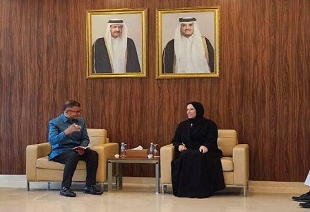 Cambodia and Qatar Discuss Education Reform at ACD Summit