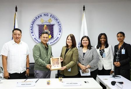 Philippines Education Dept Ties Up for Procurement Transparency
