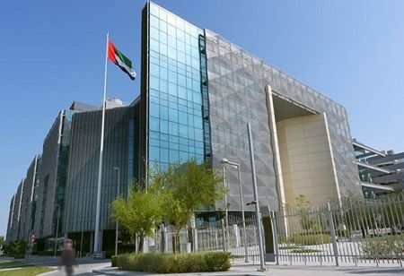 Khalifa University Scientists Make Historic Deployment of Research Instrument in Antarctica