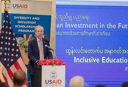 Philippines and US Partner to Offer Higher Education to Burmese Youth