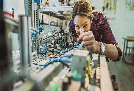 Vertiv Opens Engineering Training Center in Manila to Meet Industry Demand